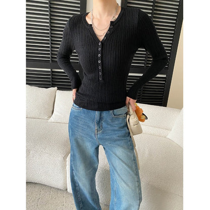 Southern Compass Old Money Style Textured Button-Down V-Neck Henley Knit Sweater Base Layer